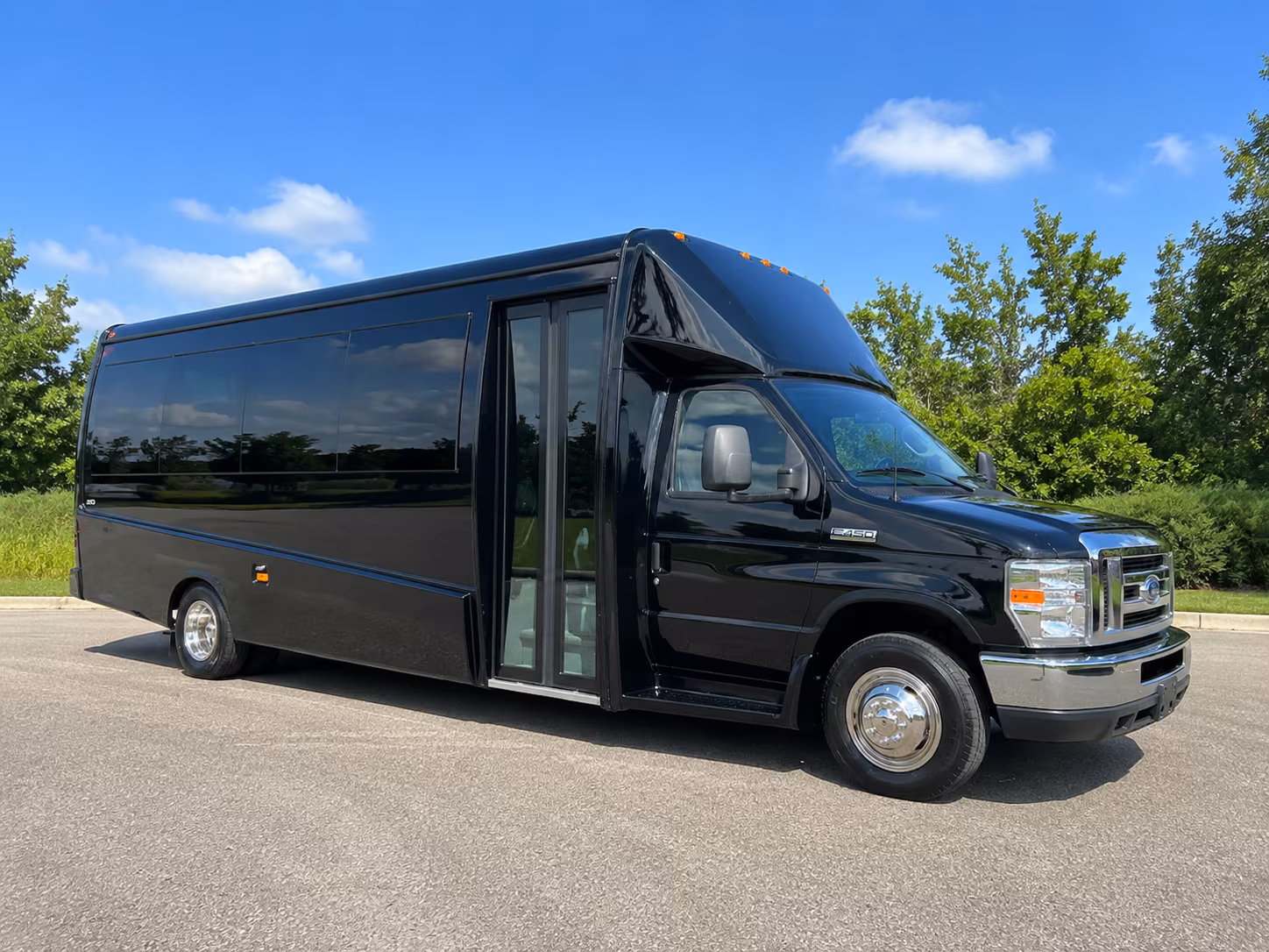 field trip bus rentals to plymouth cape cod and beyond from brookline