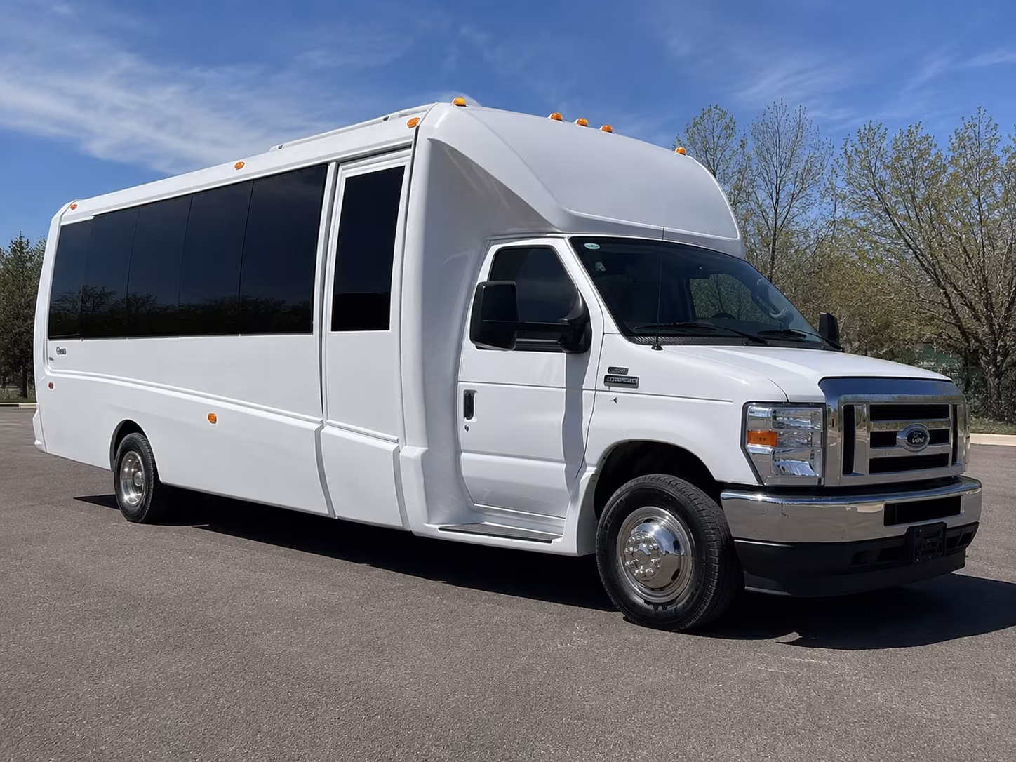 party buses for bachelorette wine tours around greater boston